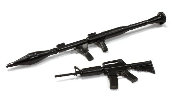 C25428 Realistic Scale Model Rifle & Rocket Launcher 1/10 Size Set - Image 1
