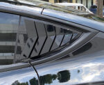 Glossy Black ABS Rear Triangular Window Blinds for Tesla 21-24 Model Y - Image 2
